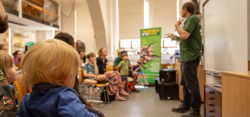 children coccodriles seminar room