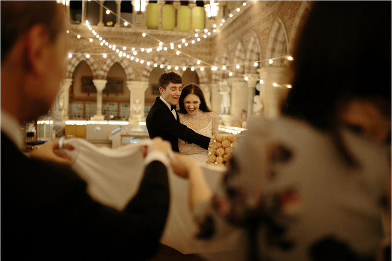 Wedding cake cutting wedding cake cutting